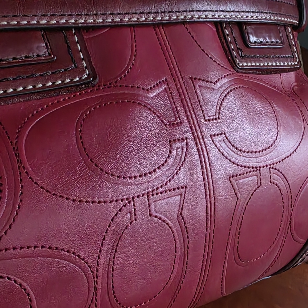 Coach 10226 Hamptons Clip Signature Embossed Red Leather Satchel Y2K Vintage - Picture 2 of 16